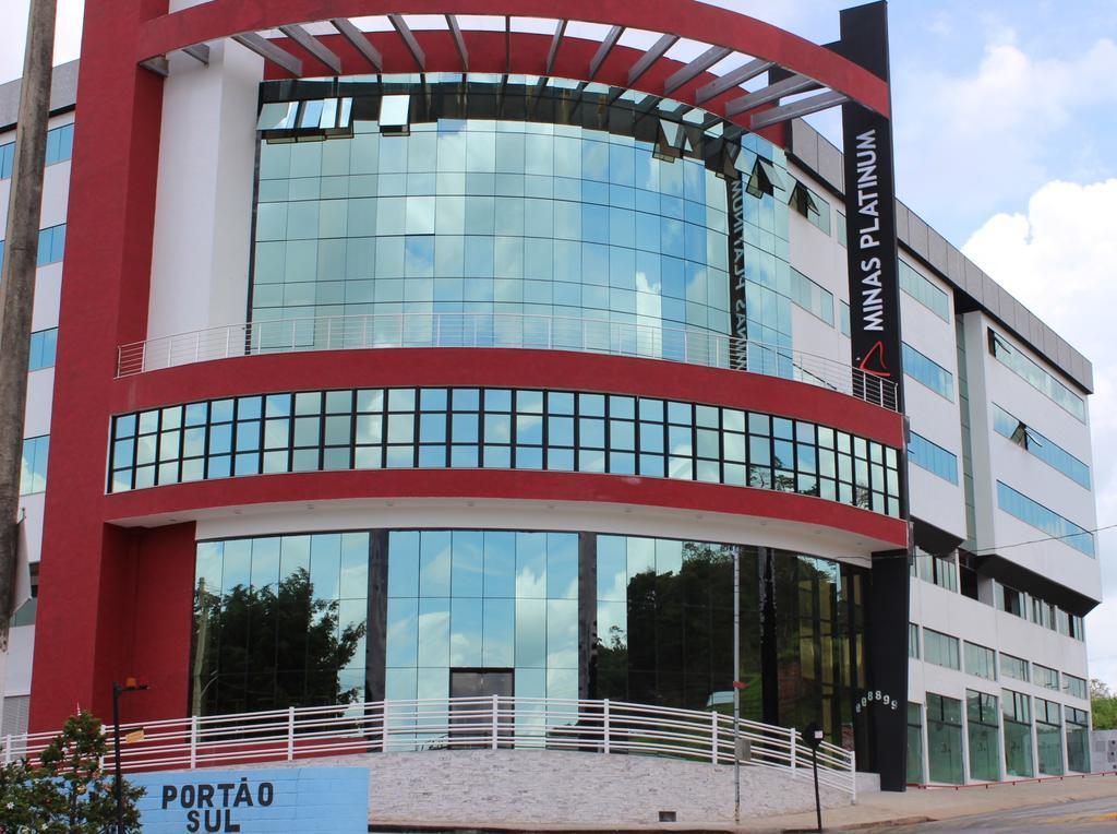 Minas Platinum Hotel & Convention Conselheiro Lafaiete Exteriör bild